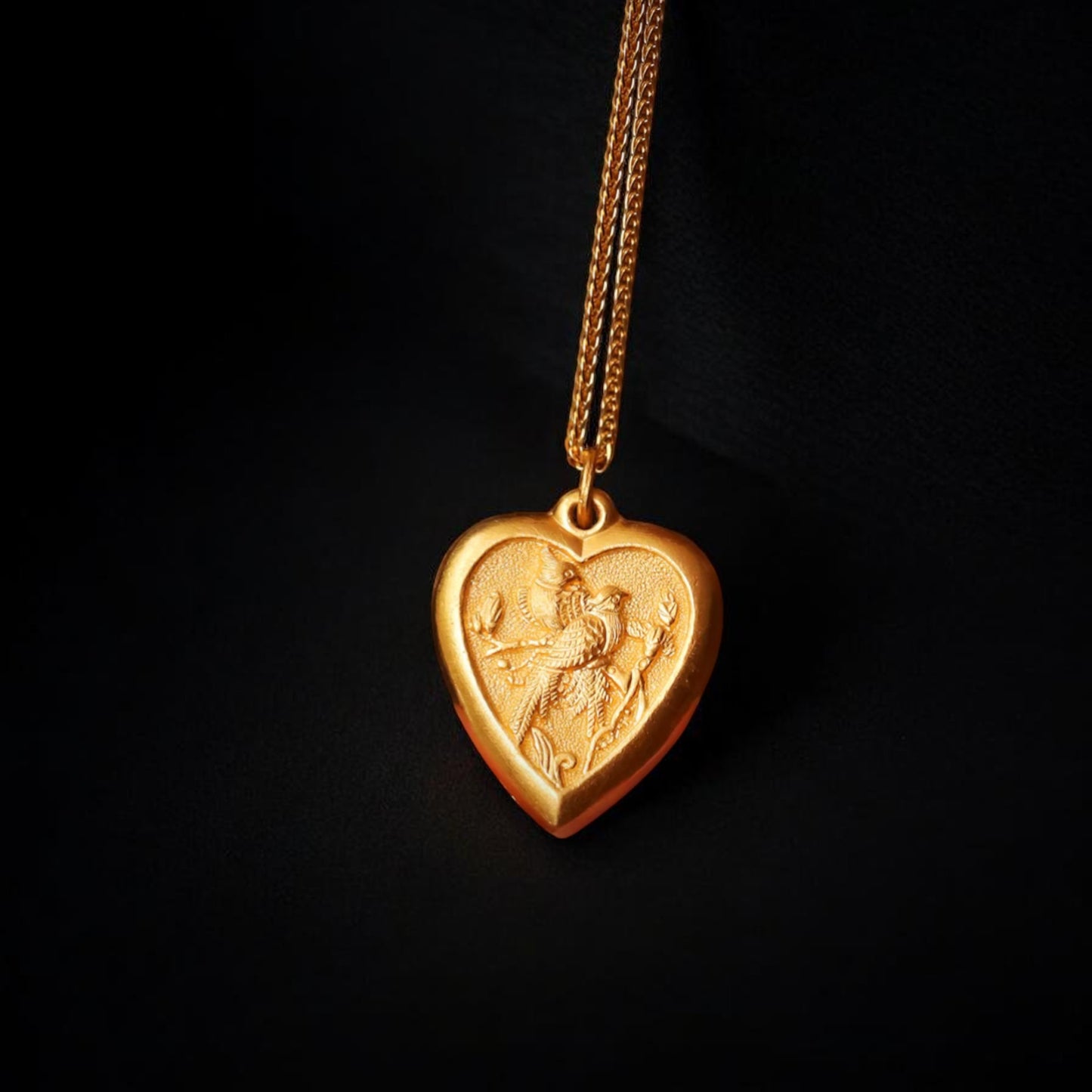 24K 999 Gold Engraved Bird Heart-Shaped Pendant