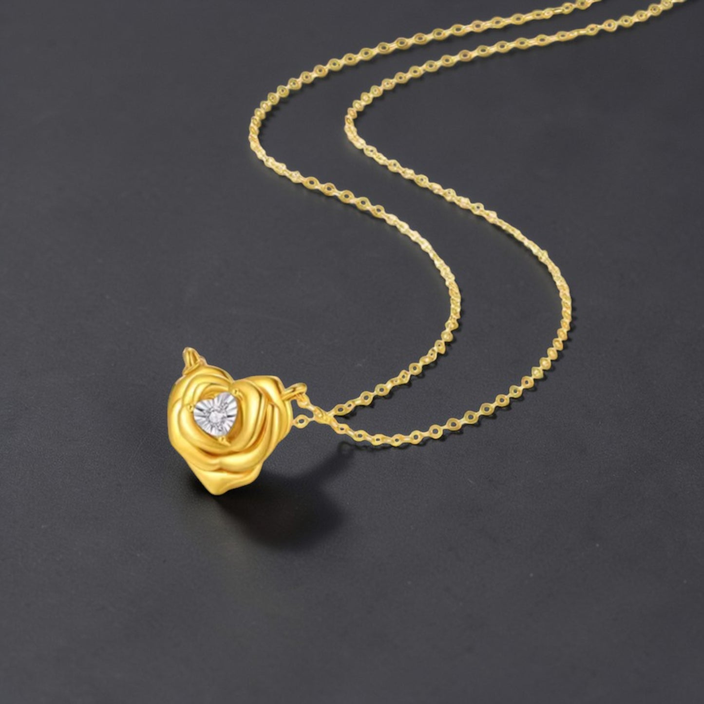18k Gold Diamond Rose Flower Heart Romantic Pendant Necklace