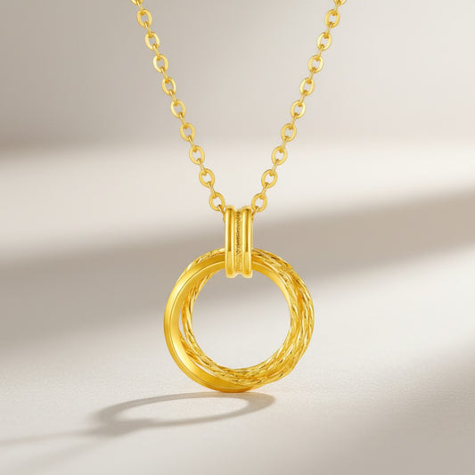 18K Gold Möbius Strip Round Pendant Necklace