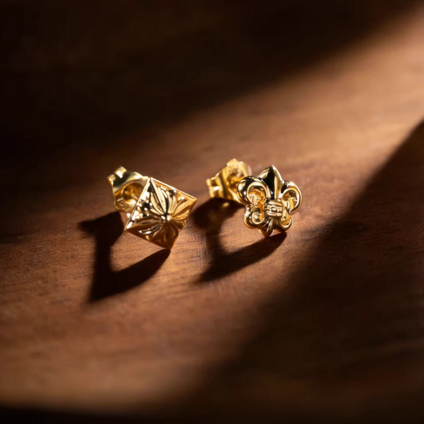 18K Fine Gold Fleur de Lis Iris Cross Stud Earrings
