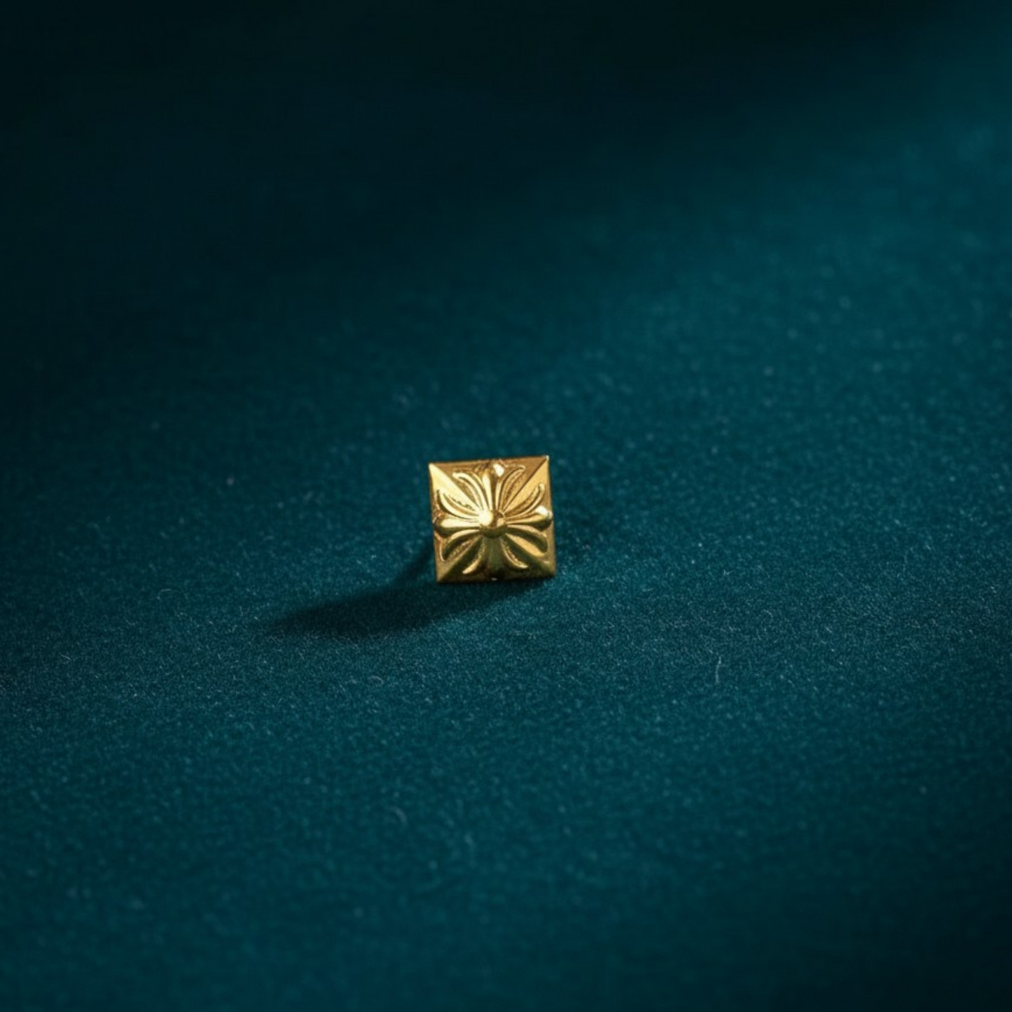 18K Fine Gold Fleur de Lis Iris Cross Stud Earrings