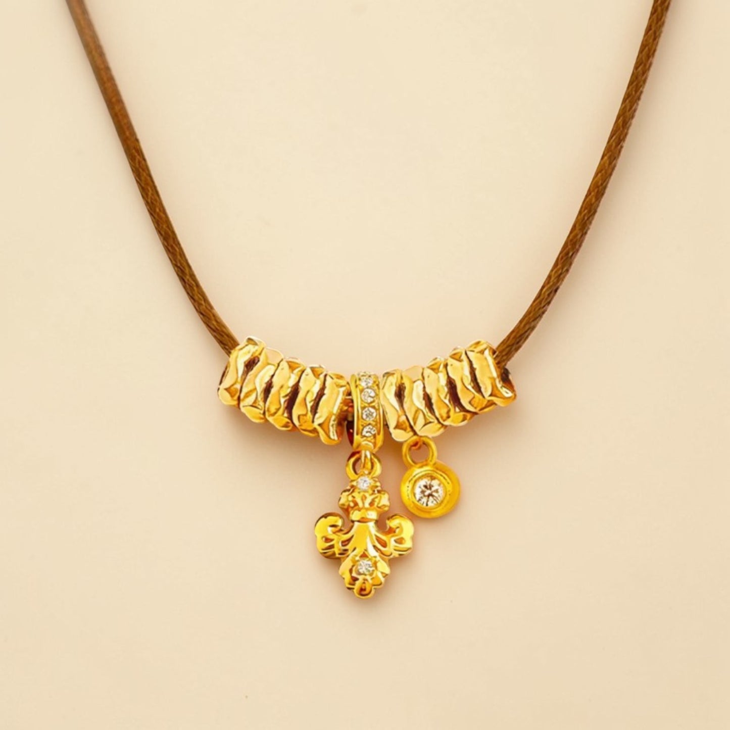 24k 999 Fine Gold Fleur de Lis Iris Charms Necklace