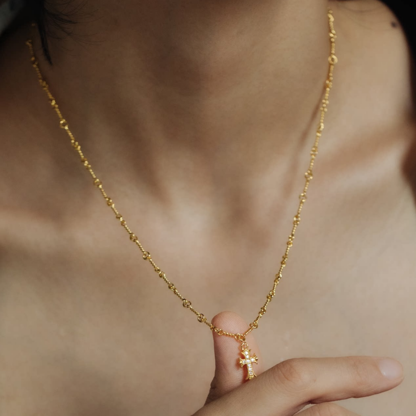 24K Fine 999 Gold Minimal Twisted Chain Cross Horse Pendant Necklace