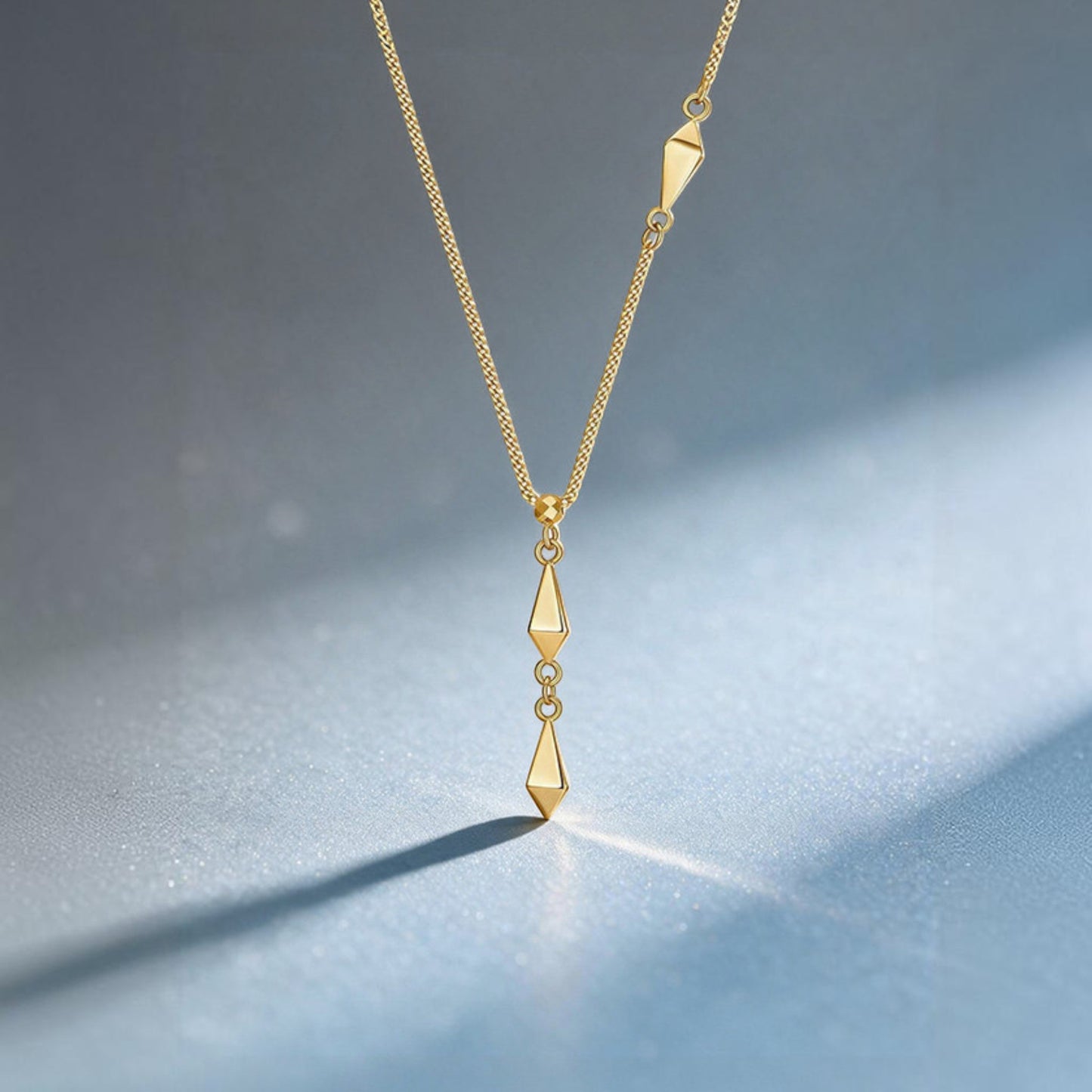 18K Gold Diamond-Shaped Tassel Minimalist Versatile Chain Pendant Necklace