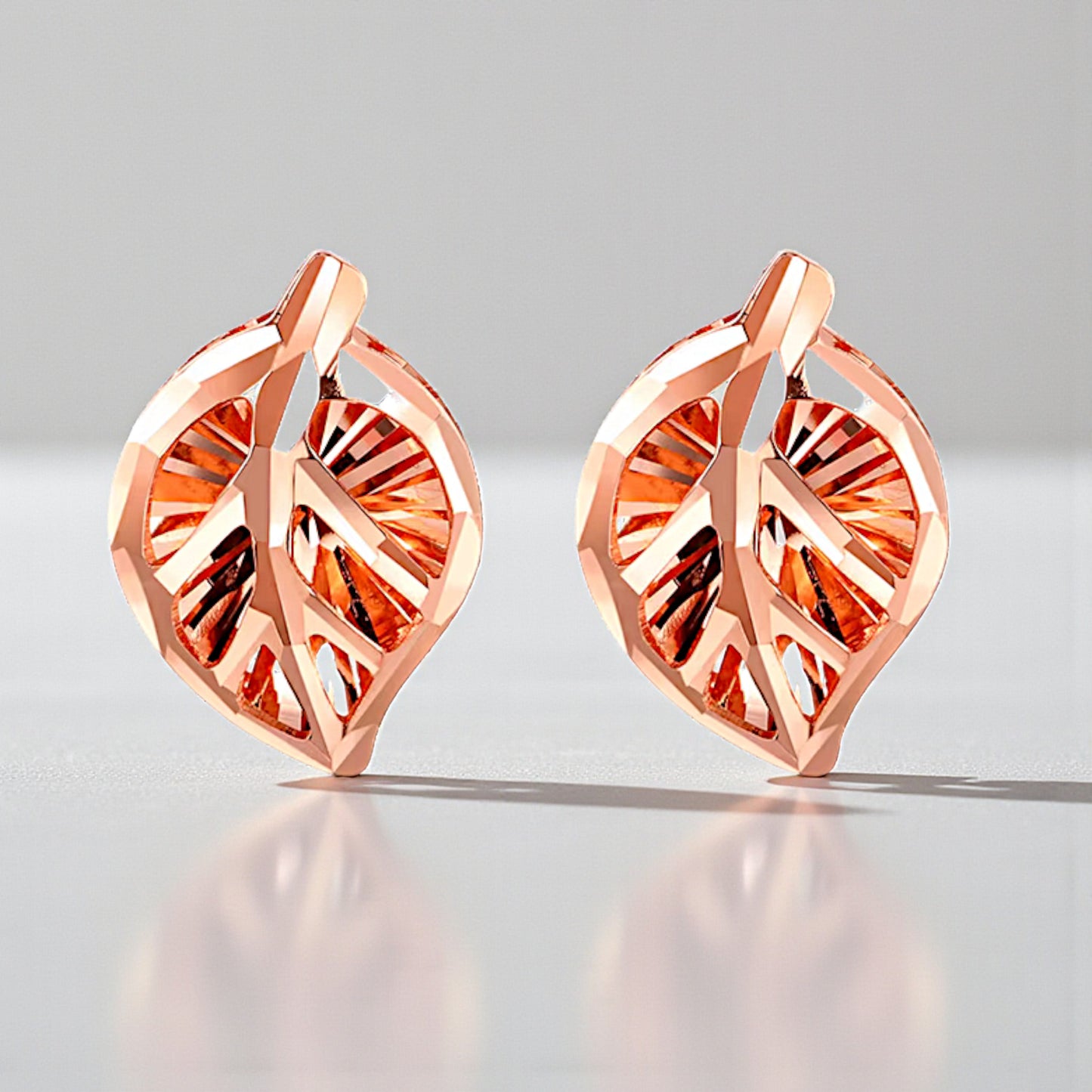 18k Rose Gold Simple Shinning Leaf Stud Earrings