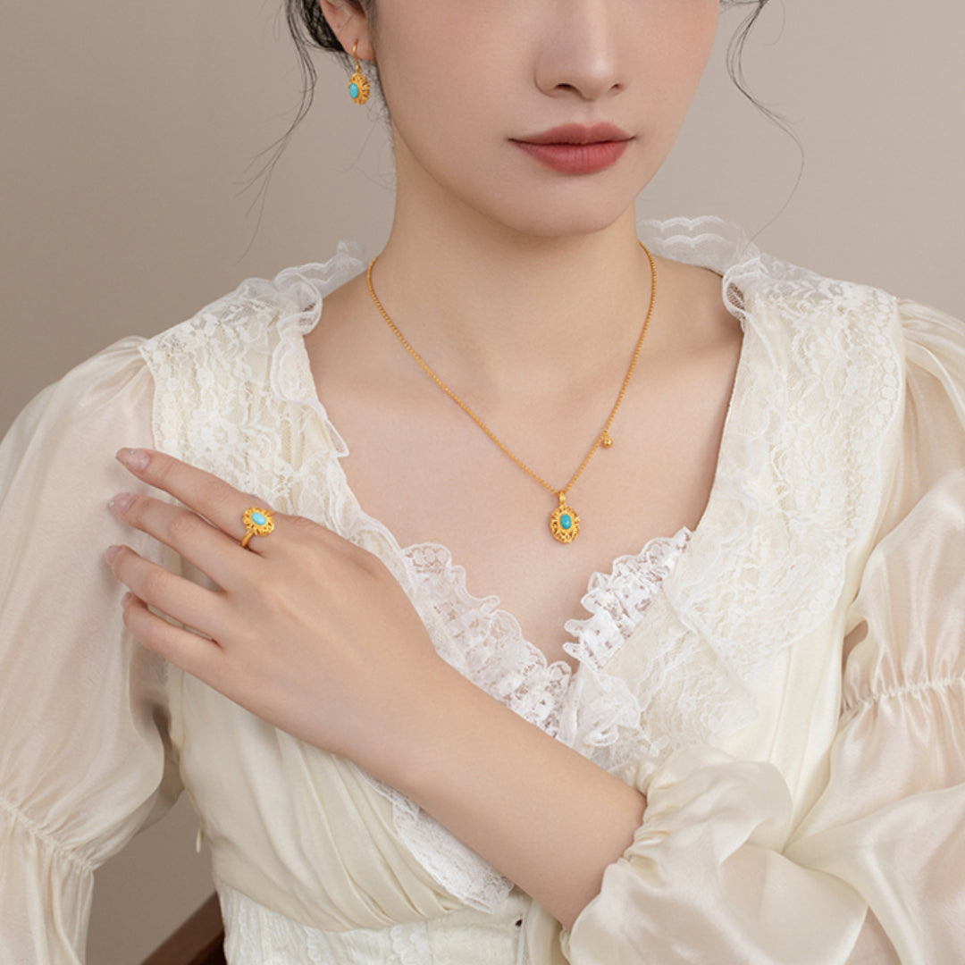 24K Gold Retro Rococo Style Oval Turquoise Pendant - Gypsophila Co.