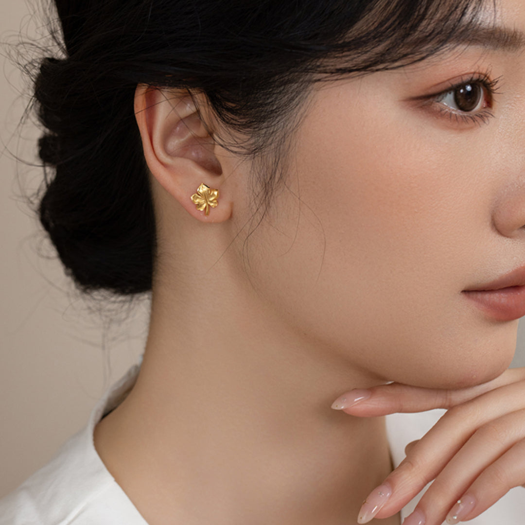 18K Gold Maple Leaf sparkle Stud Earrings