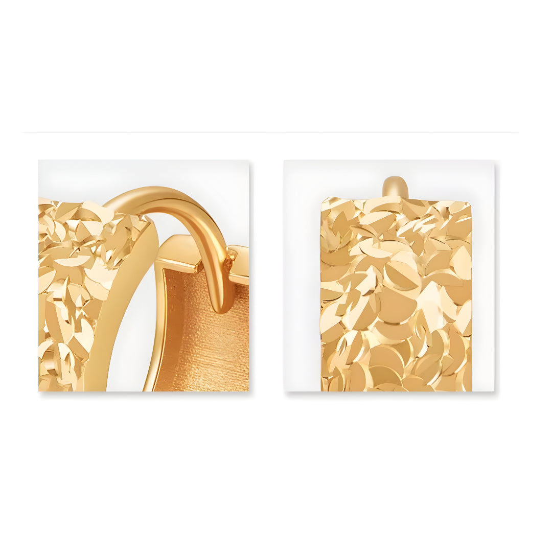 Gypsophila 18K Gold Sparkle Luxurious Hoop Earring