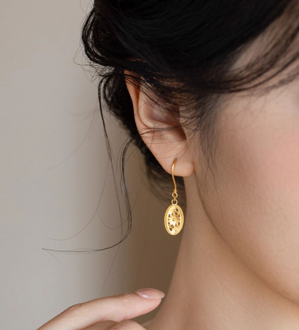 24K Pure Gold Mulberry Flower Totem Vintage Style Earrings - Gypsophila Co.