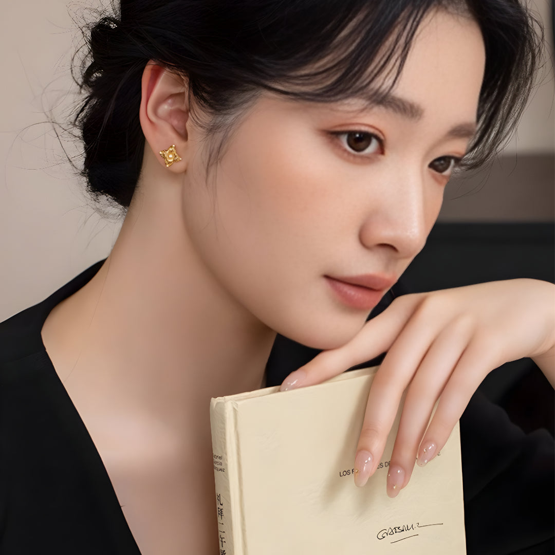 24K Real Gold 5D Gold Four-Leaf Flower Inlay Stud Earrings