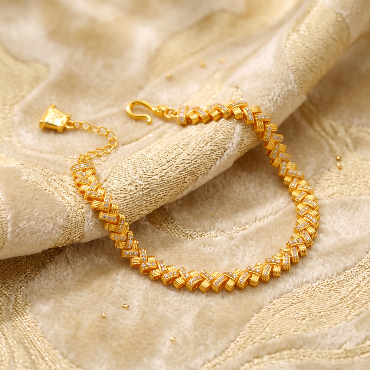 18k Fine Gold Wide Zircon Fashion Bracelet
