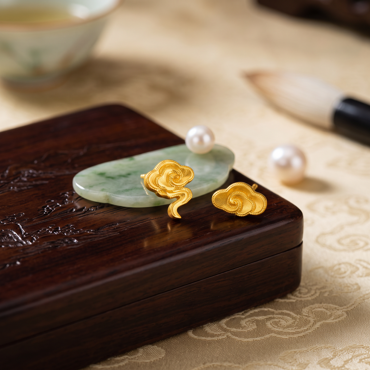 24k Fine Gold Lucky Ruyi Cloud Stud Earrings