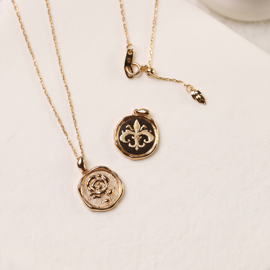 18K Gold Wax Seal Stamp Style Rose Flower or Fleur-de-Lis Pendant Romantic Gift