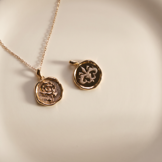 18K Gold Wax Seal Stamp Style Rose Flower or Fleur-de-Lis Pendant Romantic Gift