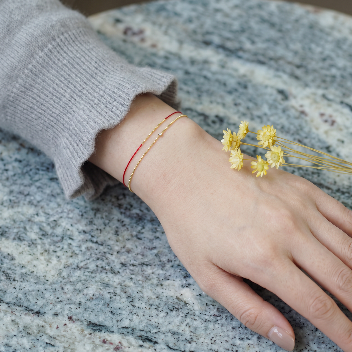 18k Gold Mini Beads Minimal Style Diamond Charm Bracelet