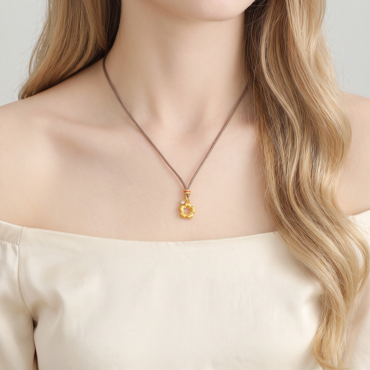 24K Gold Flower Moissanite Pendant Cord Necklace