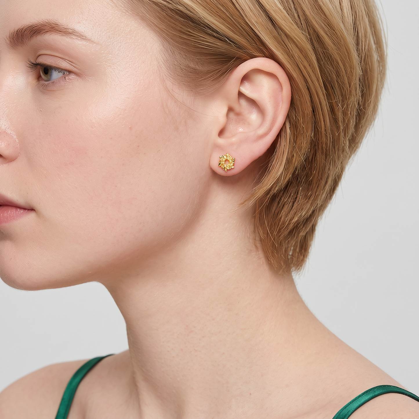 Radiant 24k Star Snowflake 5G Gold Stud Earrings