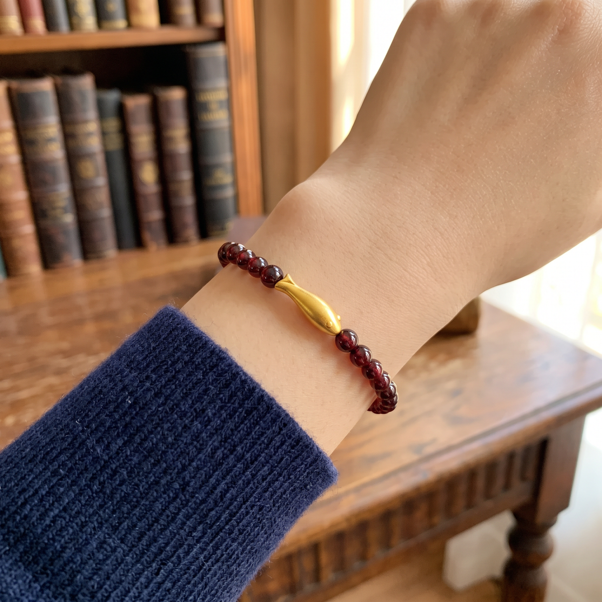 24K 999 Gold Fish Koi Charm Fortune Garnet Beads Bracelet