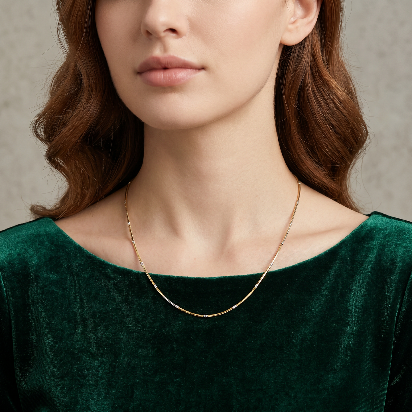 18k Gold Snake Chain Minimal Style Necklace