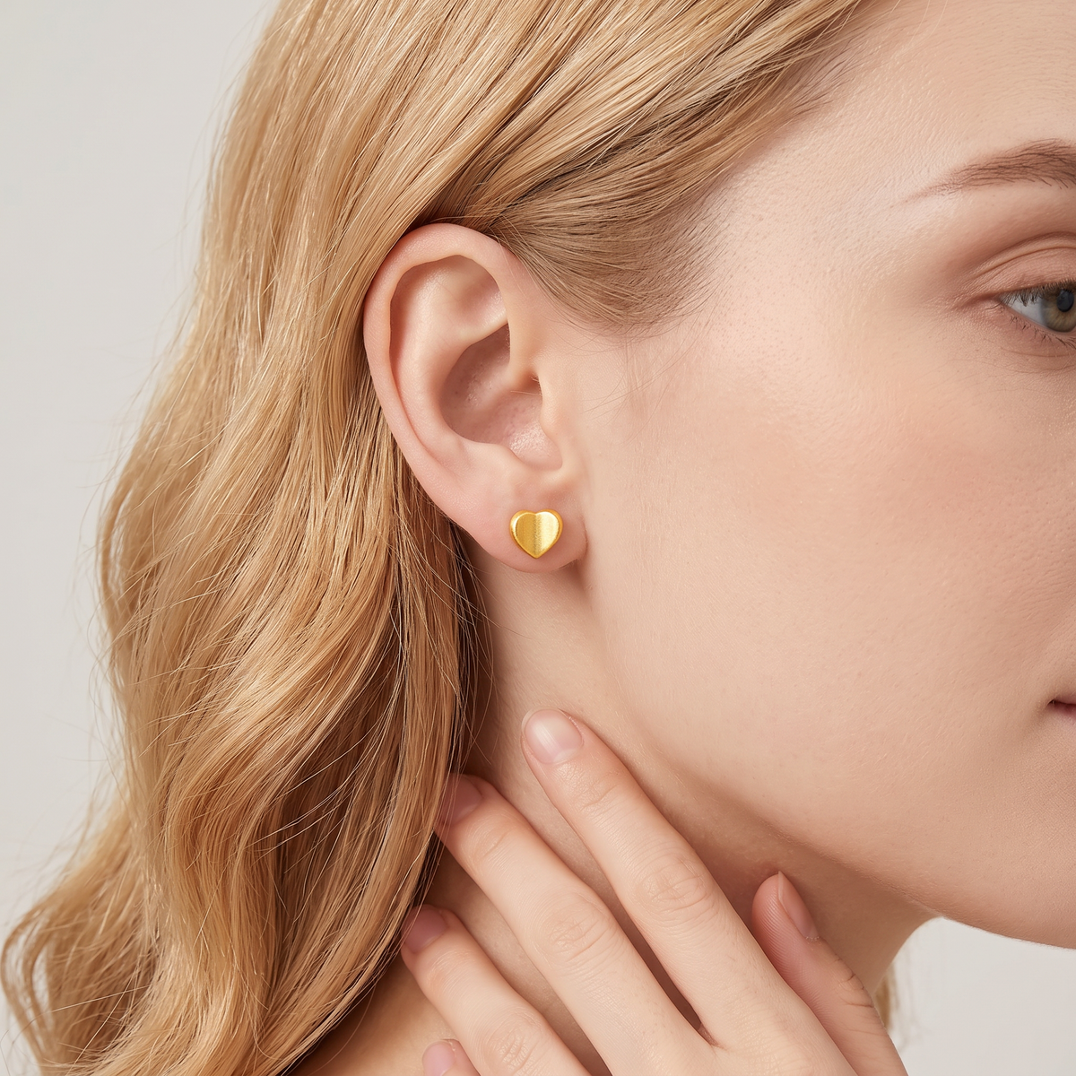 24K Gold Heart Minimal Stud Earrings