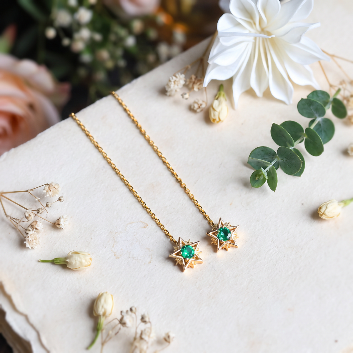 18K Gold Natural Tsavorite Garnet Star 18K Gold Threader Earrings